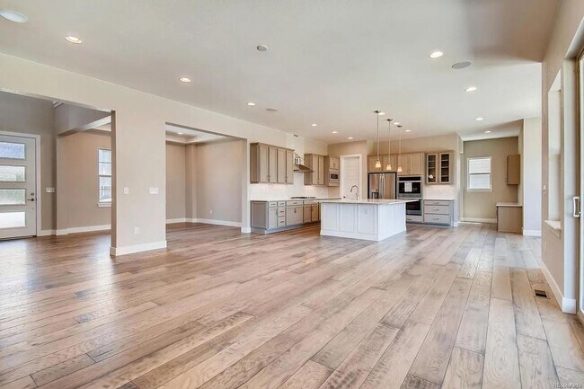 Building Photo - High End 4 Bed 5 Bath House in the Anthem ...