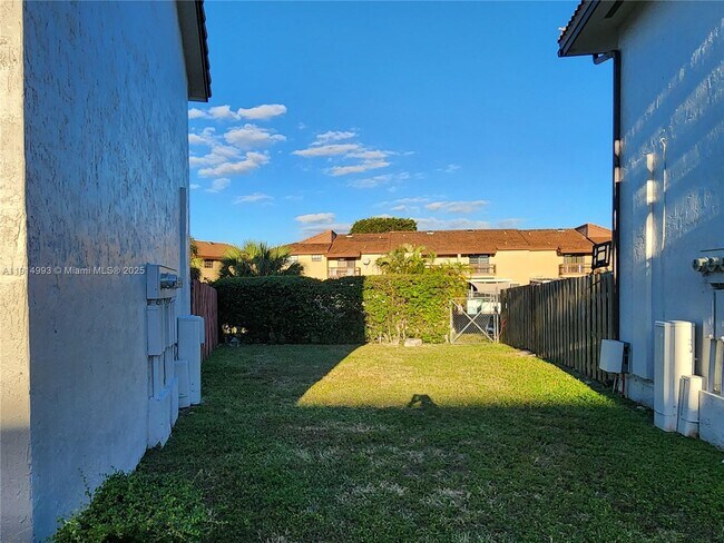 Building Photo - 13433 SW 62nd St