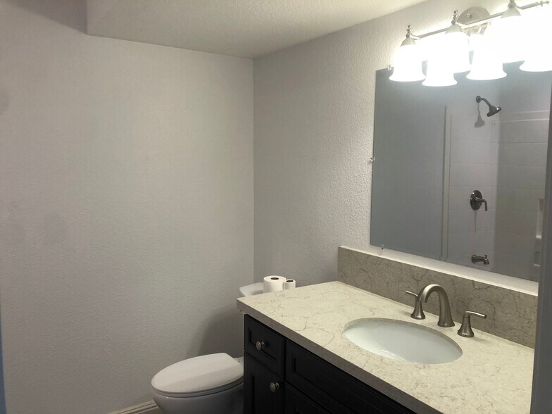 Bathroom 2 - 648 Jefferson Ave