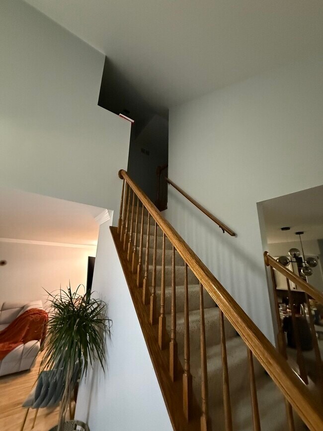 Building Photo - 1063 Stillwater Rd