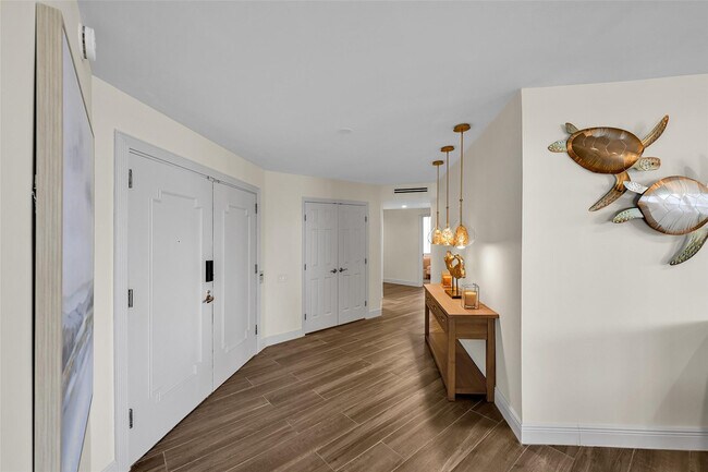 Building Photo - 19667 Turnberry Way