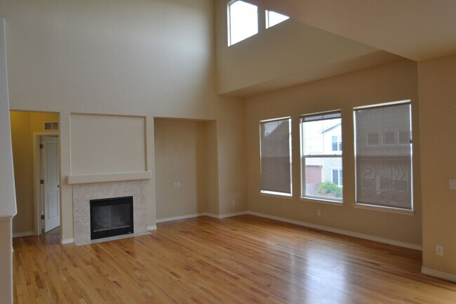 Building Photo - 5079 Farris Creek Ct