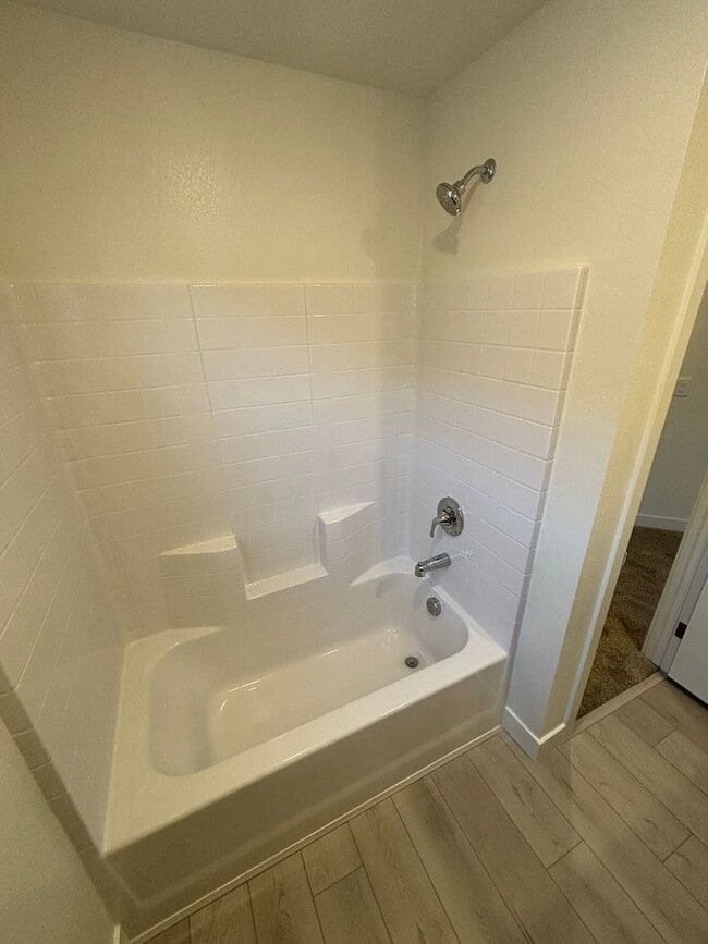 Building Photo - Modern 2-Story in Inspirada 4 Bed 3 Bath, Loft, Downstairs Bed & Open Floorplan