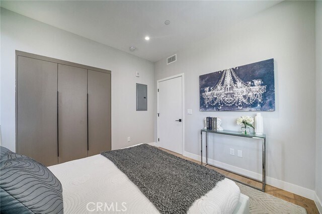 Building Photo - 1148 N Detroit St