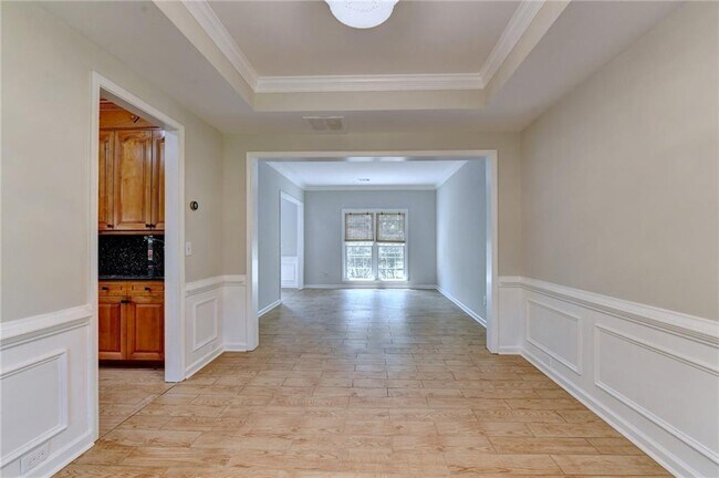 Building Photo - 2835 Crestmont Ct