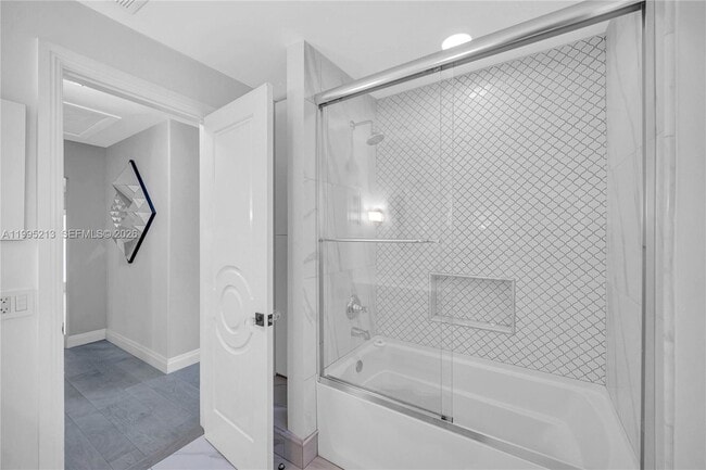 Building Photo - 750 Harrison St