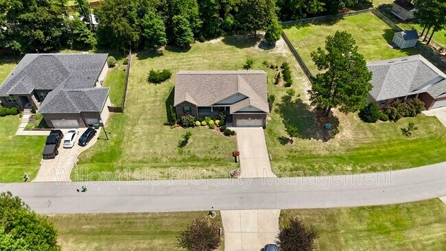 Building Photo - 76 Deep Clay Cir