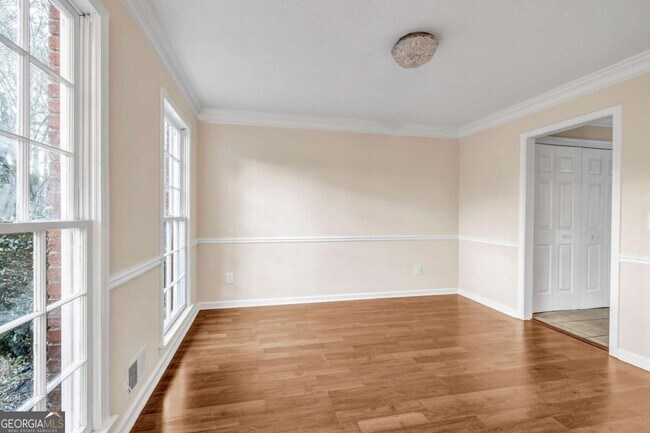Building Photo - 1600 Dillwood Ct