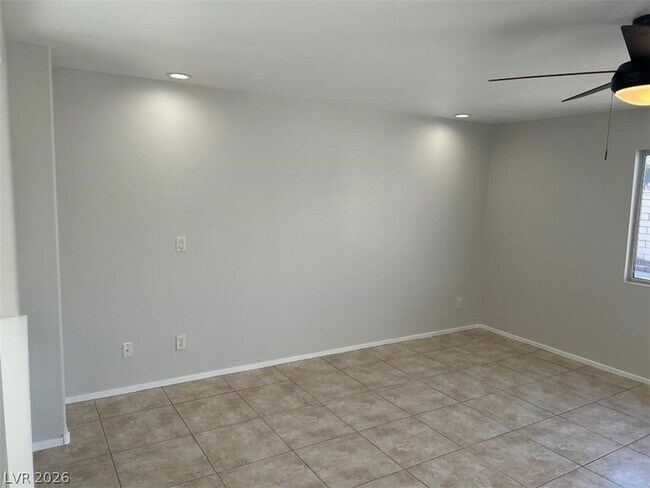 Building Photo - 8997 Ivybridge St