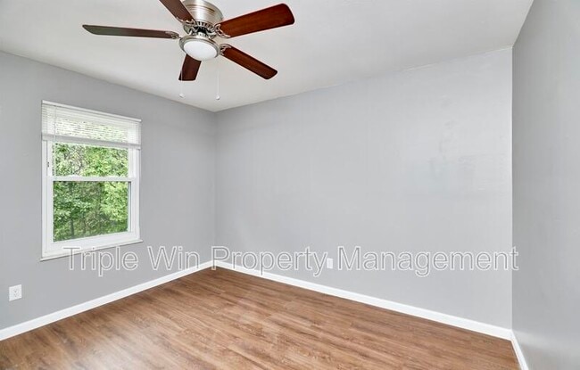 Building Photo - 1661 Rishon Hill Dr