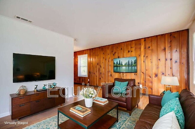 Building Photo - 9751 Marino Dr