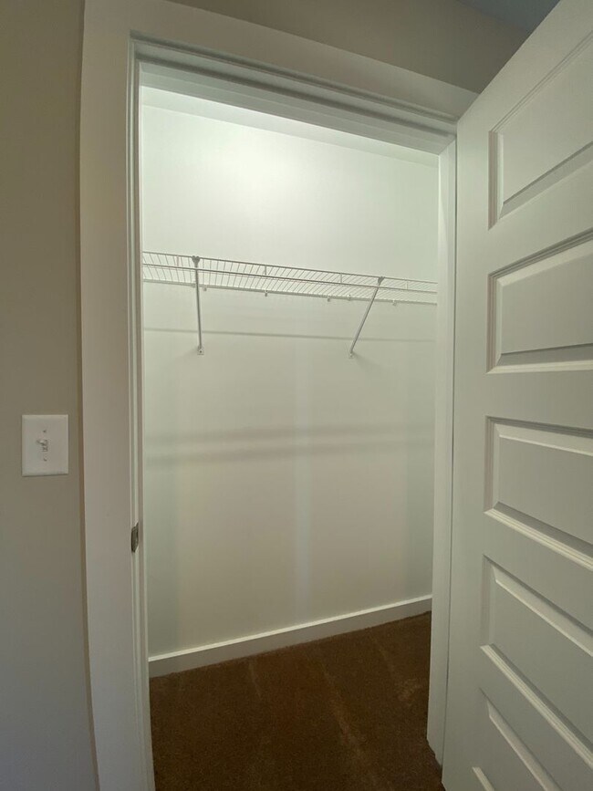 Building Photo - Beautiful home for Rent in Talladega, AL!!...