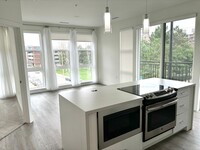 Building Photo - Special offer! One month rent free with qu...