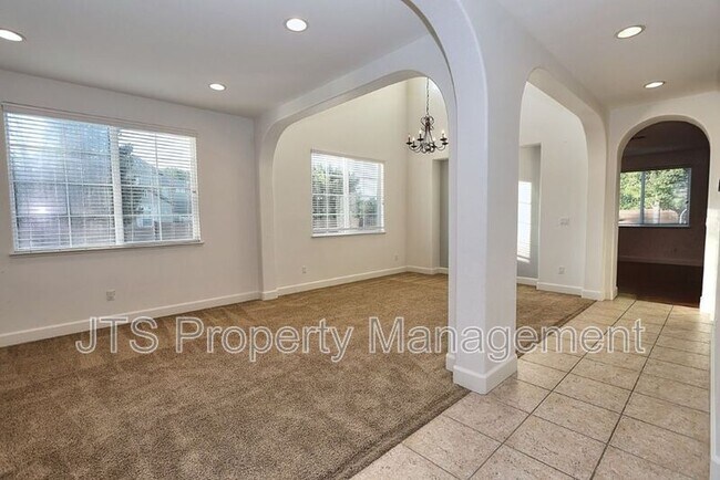 Building Photo - 5602 Jerry Litell Way