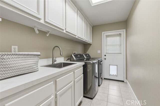 Building Photo - 4640 E Somerton Ave