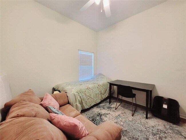 Building Photo - 929 SW 83rd Terrace