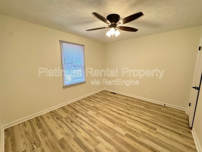 Building Photo - 8380 Lucas Creek Trl