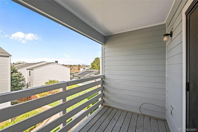 Building Photo - Metro Denver Condo with all the amenities