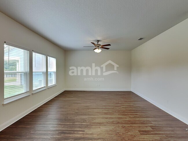 Building Photo - 3109 Creek Village Ln