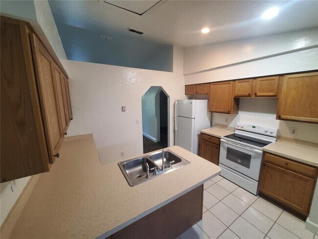 Building Photo - 41 Pecan Dr