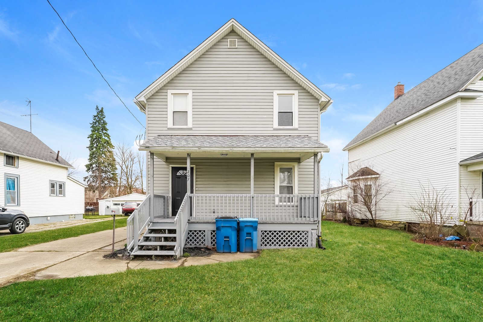 Building Photo - 207 W 29th St