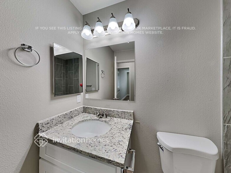 Building Photo - 1647 Silver Meadow Cir