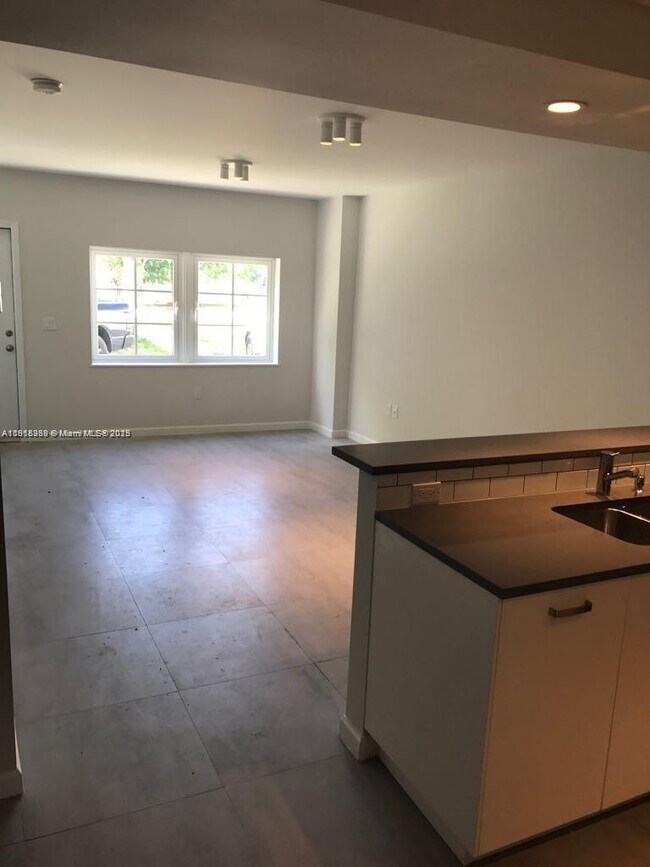 Building Photo - 3069 SW 7th St