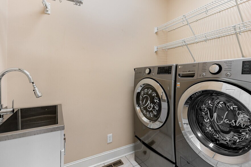 Building Photo - 1428 Wexford Downs Ln