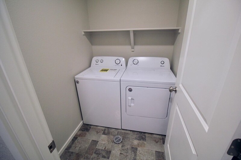 Building Photo - 321 Skyraider Way