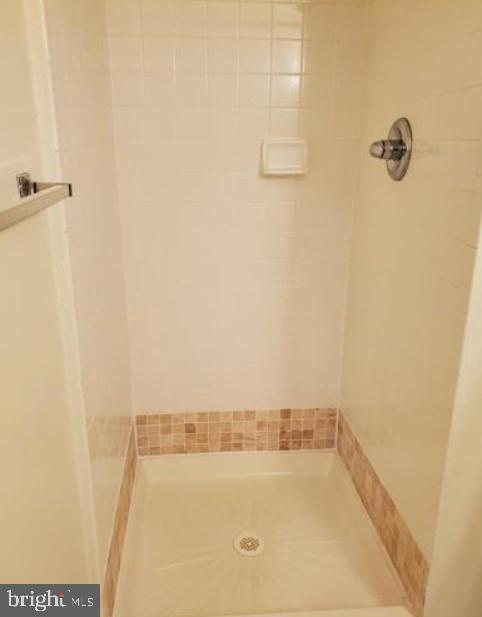Building Photo - 6854 Signature Cir