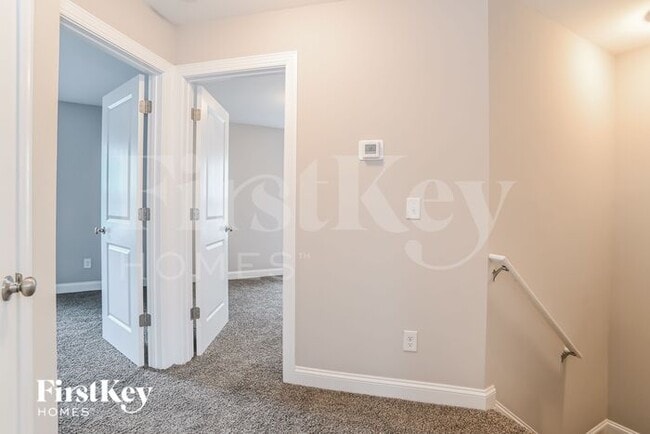 Building Photo - 1007A W A St