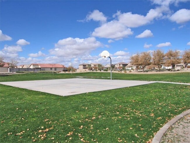 Building Photo - 3 Bedroom 2 bath single family home in CAM...