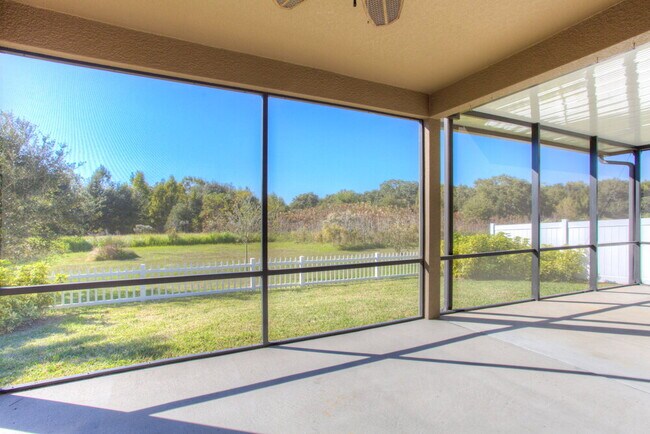 Building Photo - 6794 Glenbrook Dr