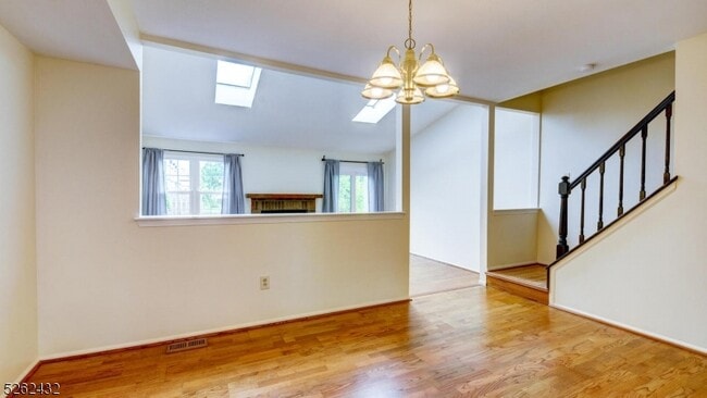 Building Photo - 70 Bayberry Dr