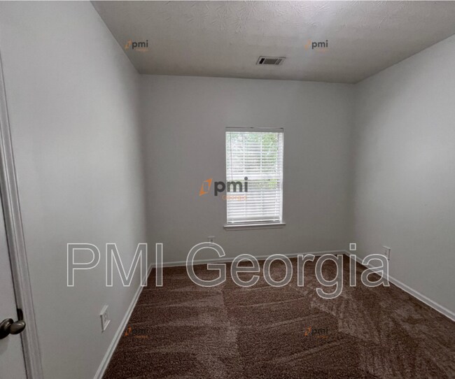 Building Photo - 224 Autumn Ridge Dr