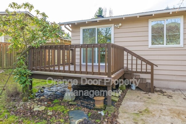 Building Photo - 13410 115th Ave NE