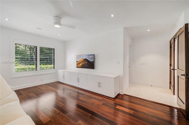 Building Photo - 4775 SW 85th St