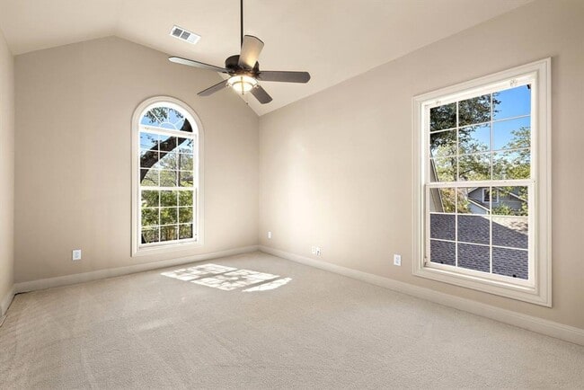 Building Photo - 3508 Red River St