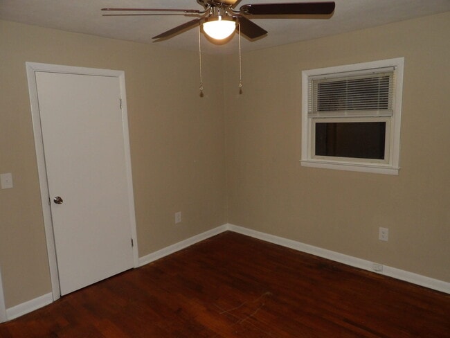 Building Photo - 146 Allnutt Dr