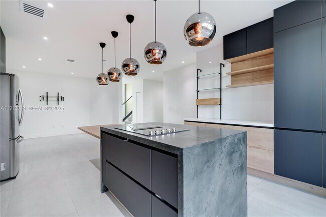 Building Photo - 11583 NW 69th Terrace