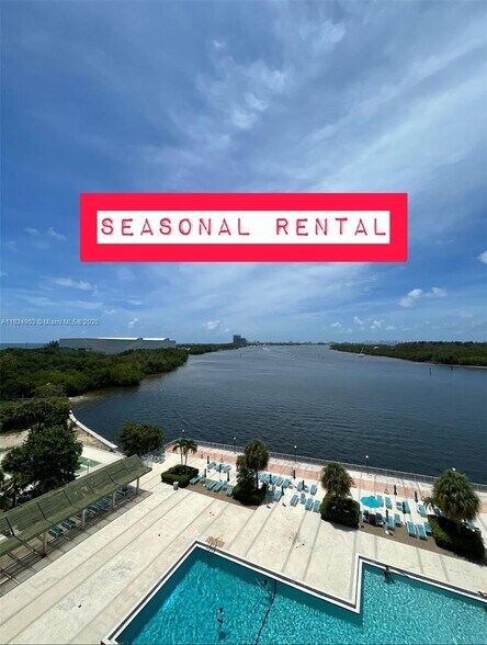 Primary Photo - 300 Bayview Dr