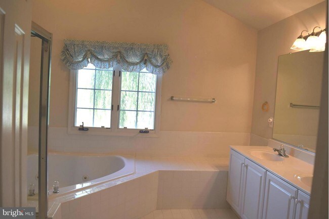 Building Photo - 3408 Rebecca Jane Way