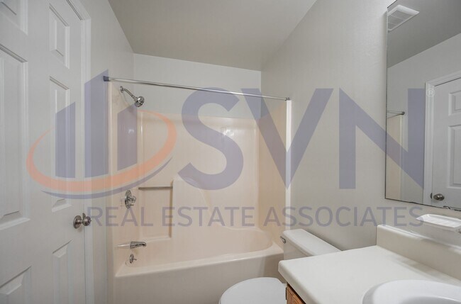 Building Photo - Cottage living in this 3-Bedroom, 3-Bath House with First Floor Master Bedroom!