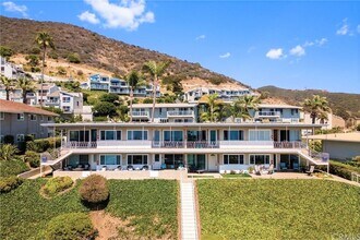 Building Photo - Ocean View Single Level Laguna Beach Condo!