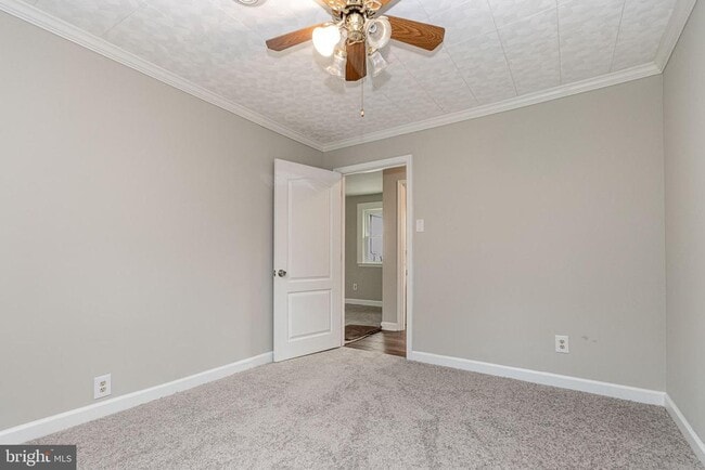Building Photo - 56 Porter Ln