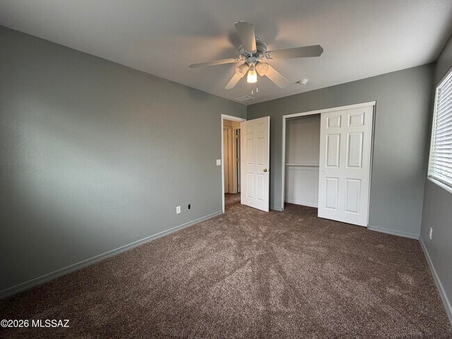 Building Photo - 37 W Camino Rancho Palomas