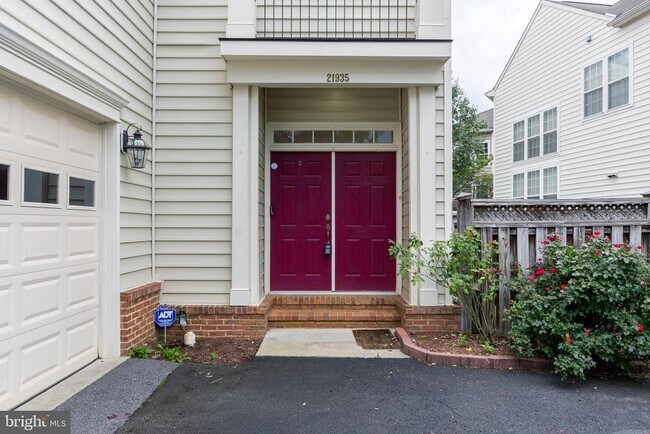 Building Photo - 21935 Windover Dr