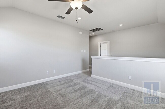 Building Photo - 555 Purple Heart Dr