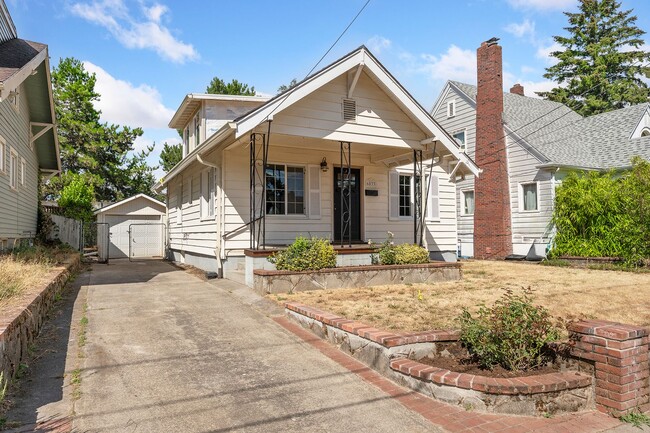 Building Photo - 6833 N Missouri Ave