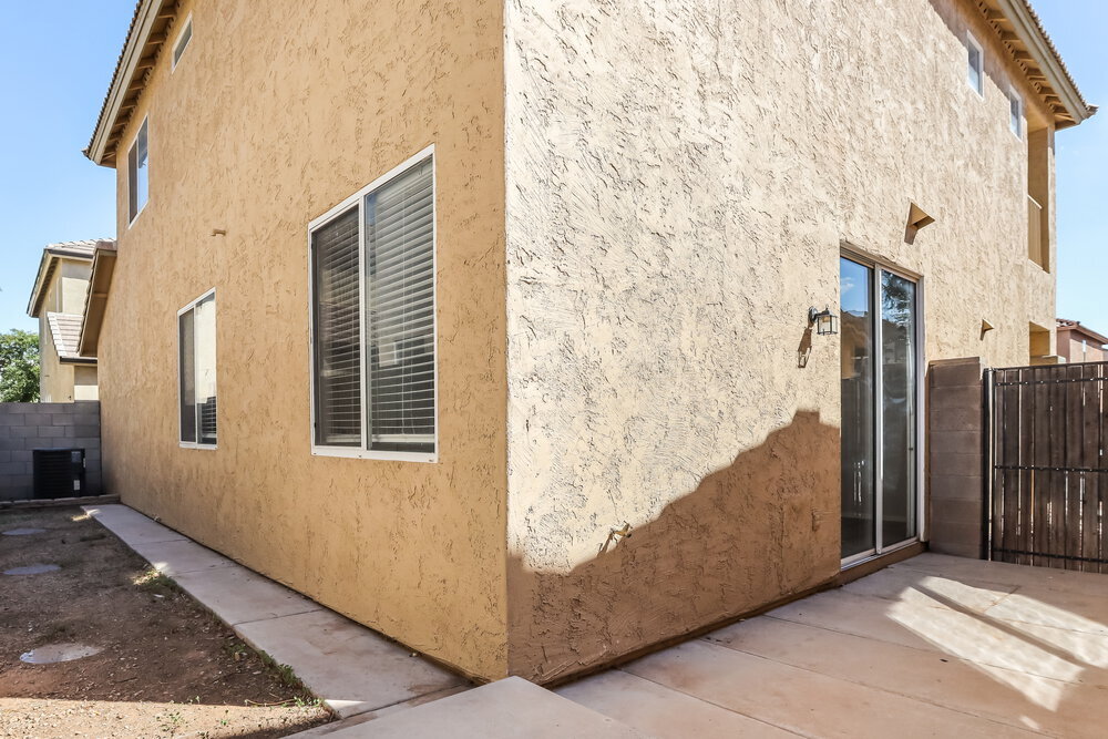 Building Photo - 5208 W Warner St